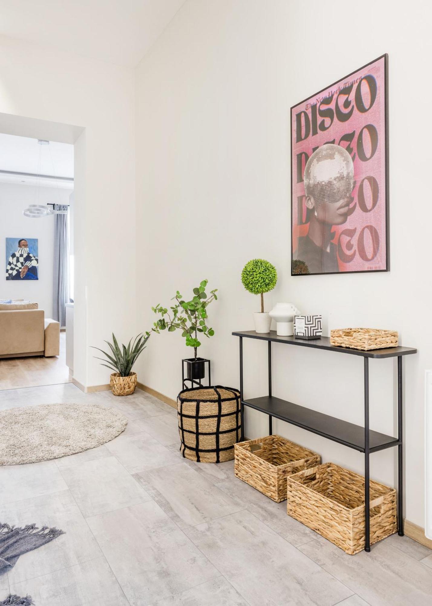 Central Budapest Oasis - Modern Charm, Timeless Comfort Екстериор снимка